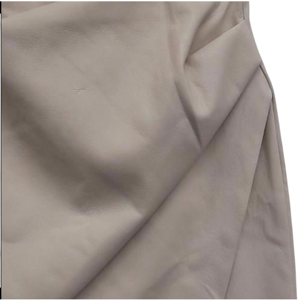 NWT Aritzia Wilfred Ivory Mini Skirt Size 00 High Waist Fully Lined Minimalist - Picture 4 of 8
